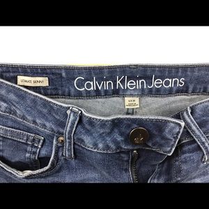 Calvin Klein Jeans Women’s Ultimate Skinny Size 6